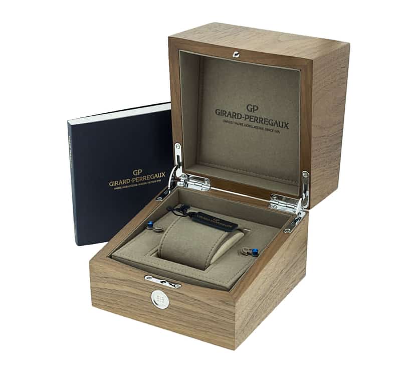 Girard Perregaux Laureato 81010-11-634-11A
